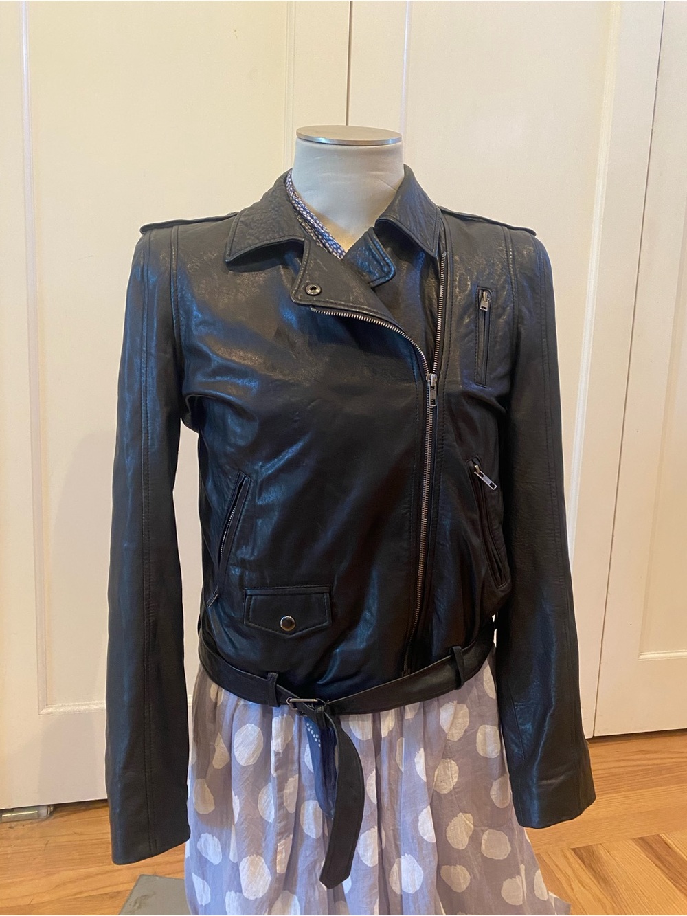 THEORY Electra 100% LAMB LEATHER MOTO BIKER JACKET: MSRP $845, size L
